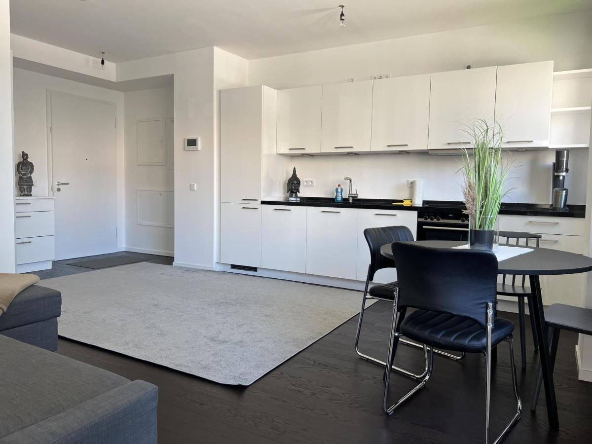 ברלין Luxury Waterfront Apartment מראה חיצוני תמונה